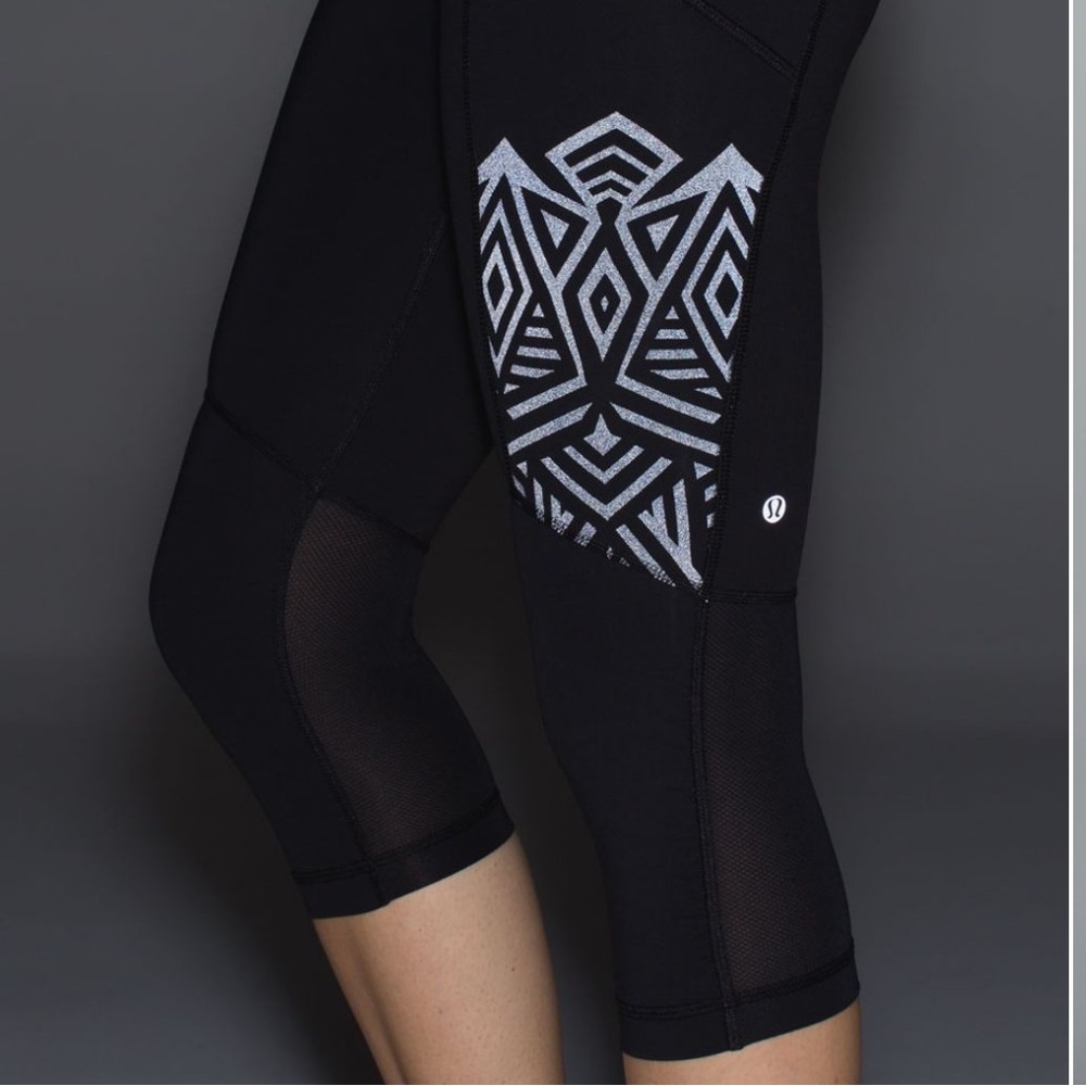 *RARE* Lululemon Stash It Crop